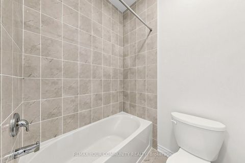 Photo 32 at 105 Halldorson Avenue, Bayview Northeast, Aurora
