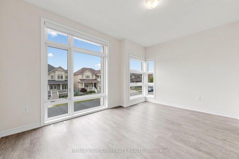 Photo 33 at 105 Halldorson Avenue, Bayview Northeast, Aurora