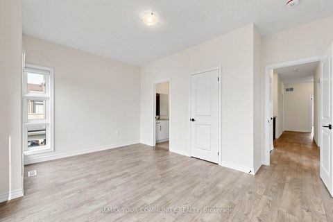 Photo 35 at 105 Halldorson Avenue, Bayview Northeast, Aurora