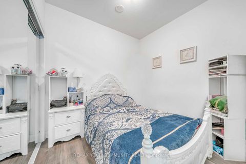 Photo 17 at 112 - 4800 Highway 7 Road, East Woodbridge, Vaughan