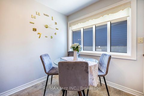 Photo 14 at 950 Mary Street N, Centennial, Oshawa