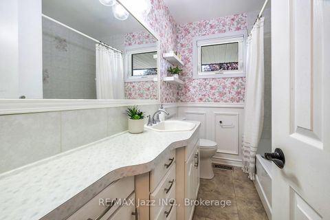 Photo 21 at 950 Mary Street N, Centennial, Oshawa