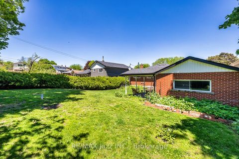 Photo 38 at 950 Mary Street N, Centennial, Oshawa