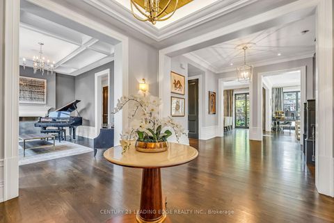 Photo 3 at 2 Nightfall Court, Kleinburg, Vaughan