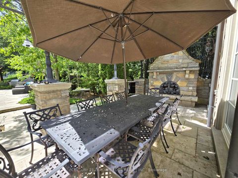 Photo 37 at 2 Nightfall Court, Kleinburg, Vaughan
