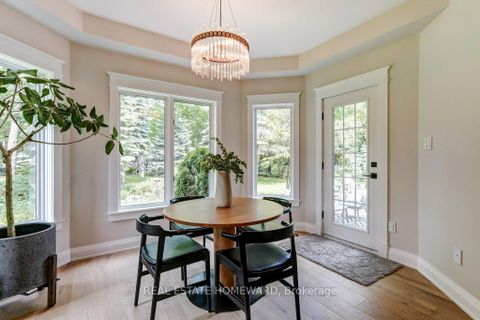Photo 16 at 98 Woodview Drive, Rougemount, Pickering