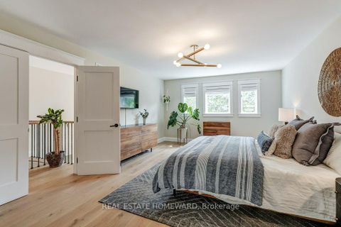 Photo 27 at 98 Woodview Drive, Rougemount, Pickering