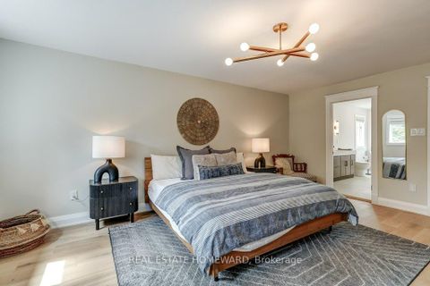 Photo 28 at 98 Woodview Drive, Rougemount, Pickering
