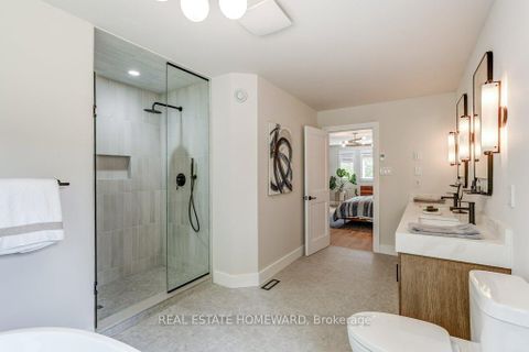 Photo 31 at 98 Woodview Drive, Rougemount, Pickering