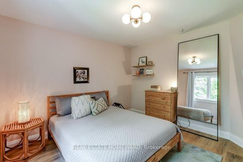 Photo 34 at 98 Woodview Drive, Rougemount, Pickering