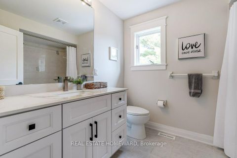 Photo 35 at 98 Woodview Drive, Rougemount, Pickering