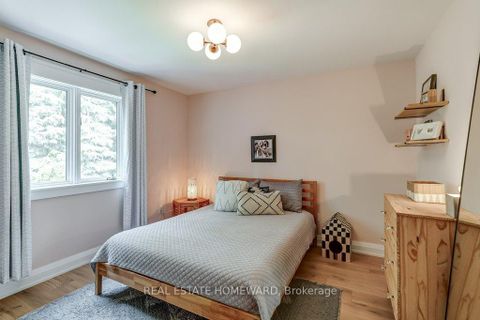 Photo 36 at 98 Woodview Drive, Rougemount, Pickering