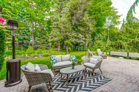 Photo 37 at 98 Woodview Drive, Rougemount, Pickering