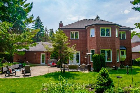 Photo 38 at 98 Woodview Drive, Rougemount, Pickering