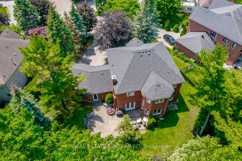 Photo 43 at 98 Woodview Drive, Rougemount, Pickering