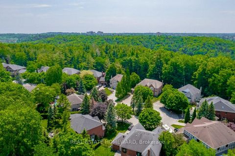 Photo 44 at 98 Woodview Drive, Rougemount, Pickering