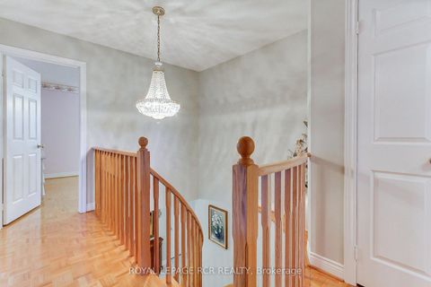 Photo 23 at 11 Zucchet Court, East Woodbridge, Vaughan