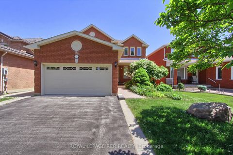 Photo 48 at 11 Zucchet Court, East Woodbridge, Vaughan