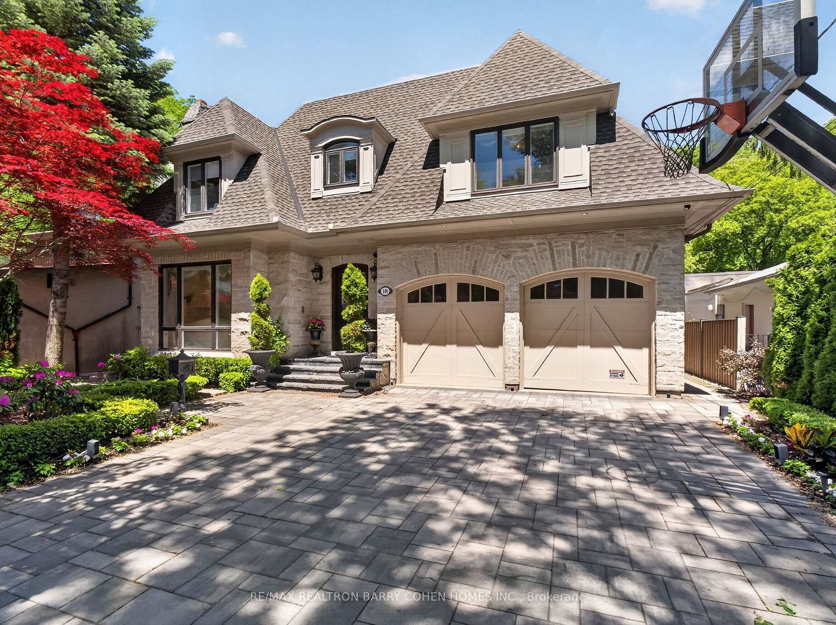 18 Brookfield Road, York Mills, Toronto photo number 2
