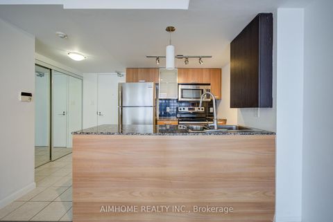 Photo 12 at 1604 - 38 Grenville Street, Bay Street Corridor, Toronto
