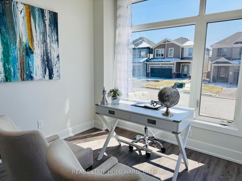 Photo 2 at 960 Lockie Drive, Kedron, Oshawa