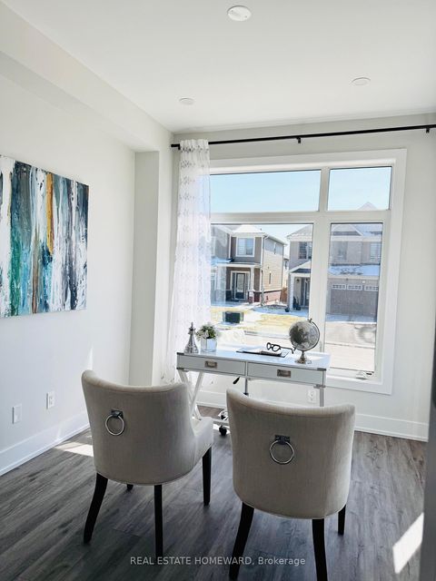 Photo 8 at 960 Lockie Drive, Kedron, Oshawa