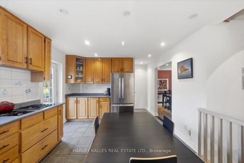 Photo 12 at 72 Walmer Road, North Richvale, Richmond Hill