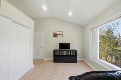 Photo 31 at 72 Walmer Road, North Richvale, Richmond Hill