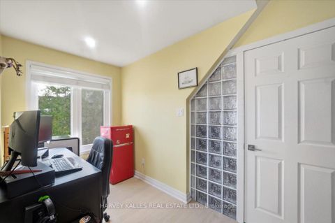 Photo 37 at 72 Walmer Road, North Richvale, Richmond Hill