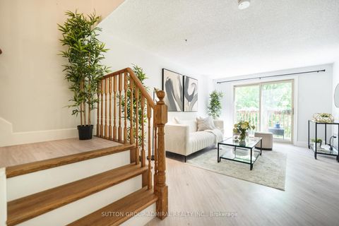 Photo 6 at 59 - 16 Evergreen Court, Ardagh, Barrie