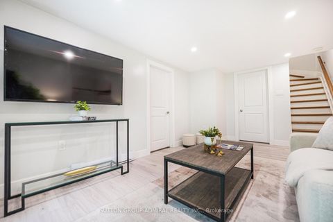 Photo 9 at 59 - 16 Evergreen Court, Ardagh, Barrie