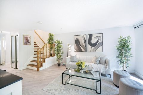 Photo 16 at 59 - 16 Evergreen Court, Ardagh, Barrie