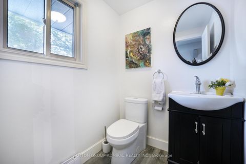 Photo 18 at 59 - 16 Evergreen Court, Ardagh, Barrie