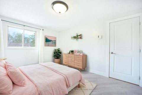 Photo 25 at 59 - 16 Evergreen Court, Ardagh, Barrie