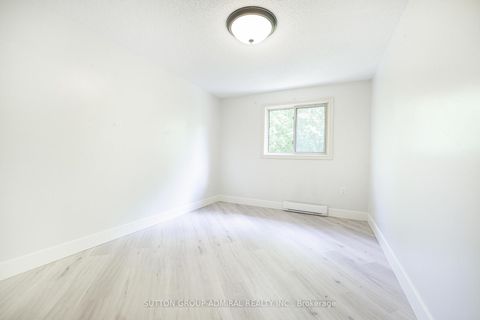 Photo 29 at 59 - 16 Evergreen Court, Ardagh, Barrie