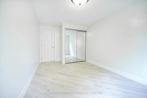 Photo 30 at 59 - 16 Evergreen Court, Ardagh, Barrie