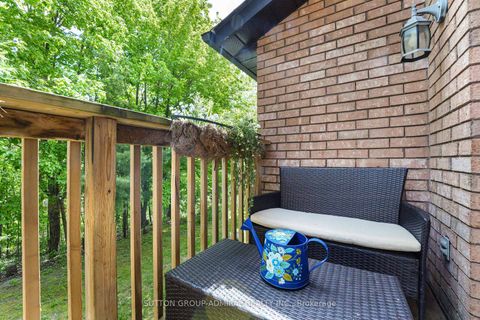 Photo 35 at 59 - 16 Evergreen Court, Ardagh, Barrie