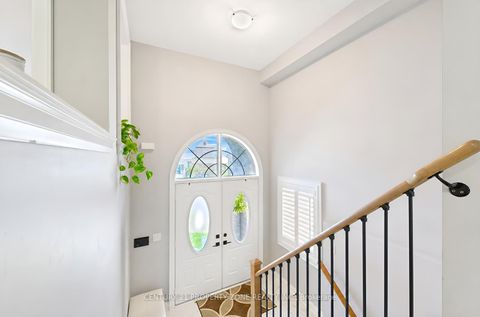 Photo 5 at 192 Muirfield Drive, Ardagh, Barrie