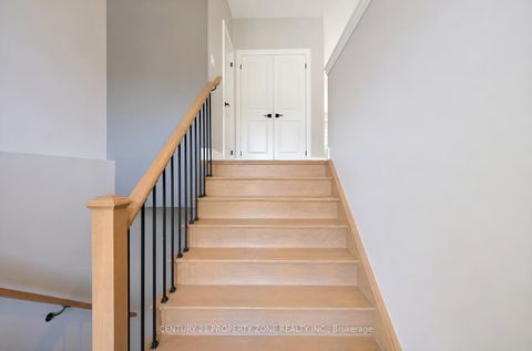 Photo 7 at 192 Muirfield Drive, Ardagh, Barrie
