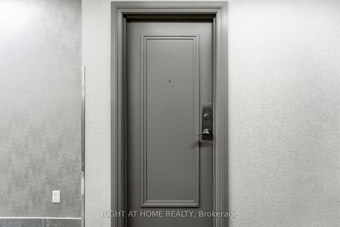Photo 4 at PH01 - 3650 Kingston Road, Scarborough Village, Toronto