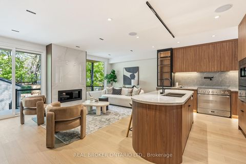 Photo 6 at 143 Fairview Avenue, Junction Area, Toronto