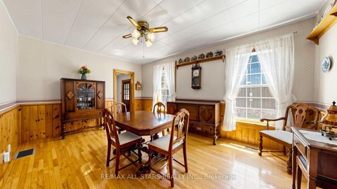 Photo 7 at 11 Marietta Street, Uxbridge