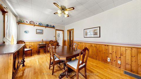 Photo 9 at 11 Marietta Street, Uxbridge