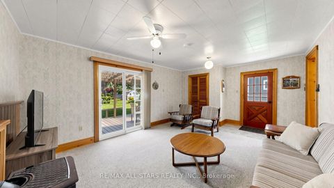 Photo 12 at 11 Marietta Street, Uxbridge
