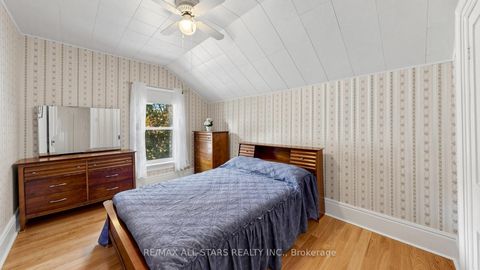 Photo 21 at 11 Marietta Street, Uxbridge