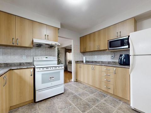 Photo 13 at 39 Lamay Crescent, Rouge E11, Toronto