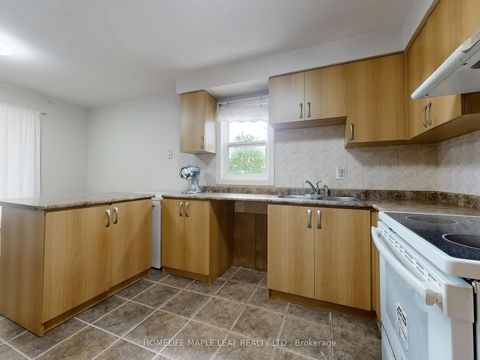 Photo 14 at 39 Lamay Crescent, Rouge E11, Toronto