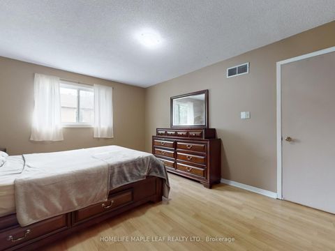 Photo 21 at 39 Lamay Crescent, Rouge E11, Toronto
