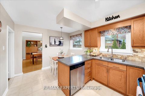 Photo 13 at 239 Mill Road, Markland Wood, Toronto