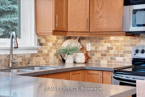 Photo 19 at 239 Mill Road, Markland Wood, Toronto